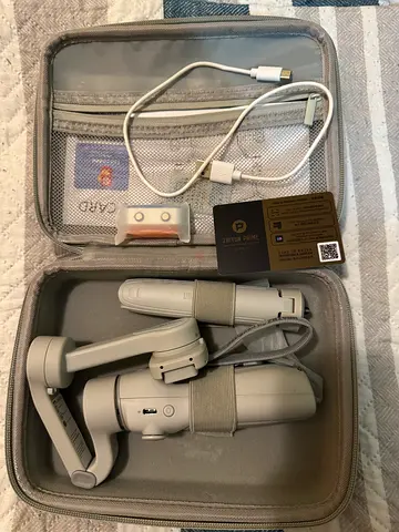 Gimbal Stabilizer with Accessories