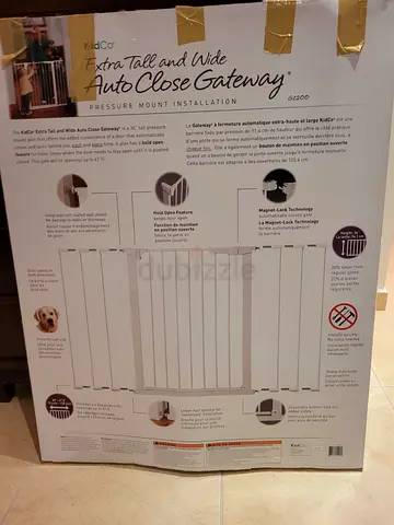 KidCo Extra Tall and Wide Auto Close Gateway - White