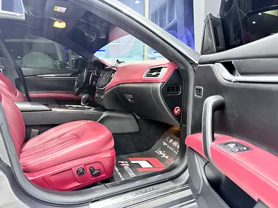 صورة مصغرة 9 لـ 2016 Maserati GHIBLI