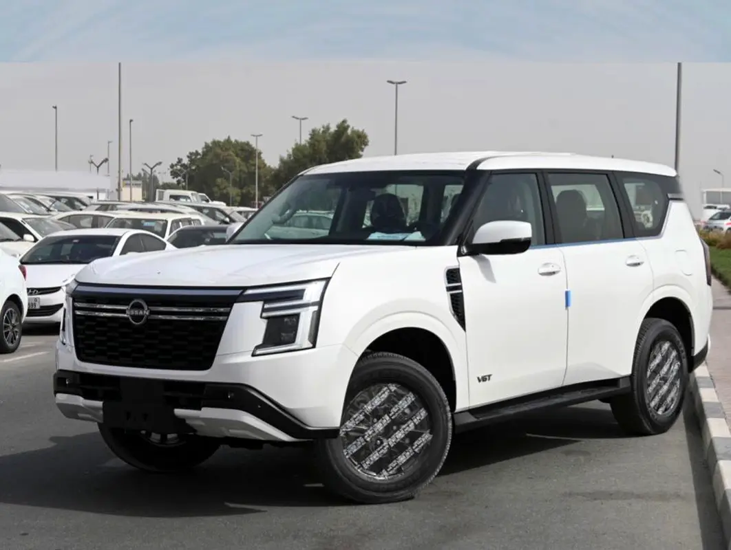 Nissan Patrol 2025 — photo 1 of 11