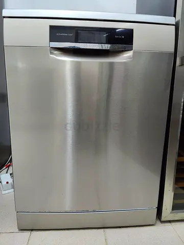 BOSCH latest model series 8th 3 rack dishwasher insde light 14 place setting made in germany