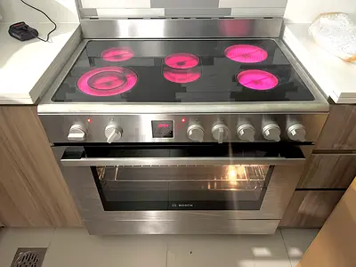 BOSCH electric ceramic cooker size 90cm freestanding