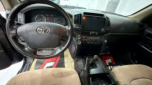 2010 Toyota LAND CRUISER 照片 10
