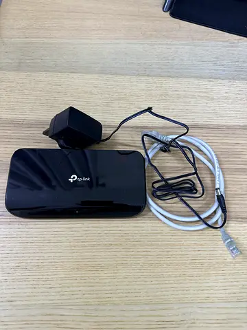 TP-Link - Model: TL-SG1008D
8-Port Gigabit Desktop Switch