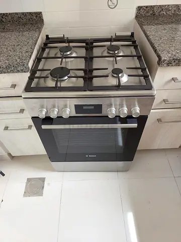 BOSCH latest model 4 burner top gass oven electric with fan cooking range 60x60 stove