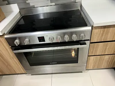 BOSCH electric range 90cm freestanding