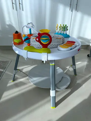 Skip hop Baby activity center