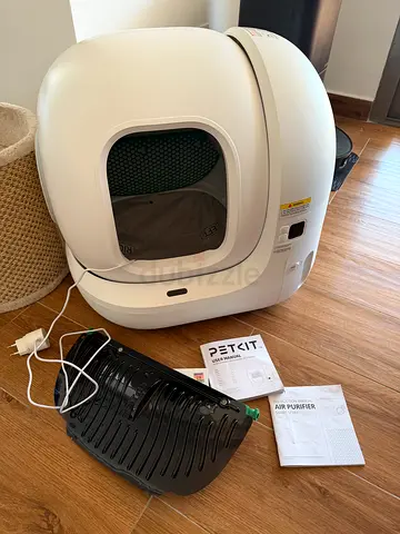 Automatic Cat Litter Box with Accessories