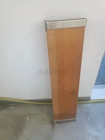 Heavy wall shelf
