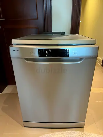 Sharp Dishwasher with three racks