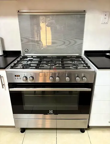 Electrolux letest model 5 burner top gas oven electric