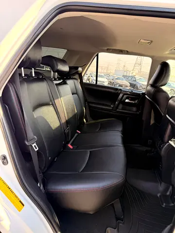 2019 Toyota 4RUNNER — фото 11