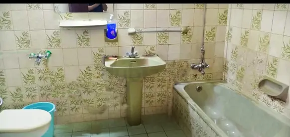 Bedspaces Available for Male Bachelors