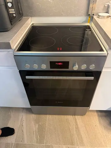 Bosch 4 burner electric ceramic cooktop freestanding