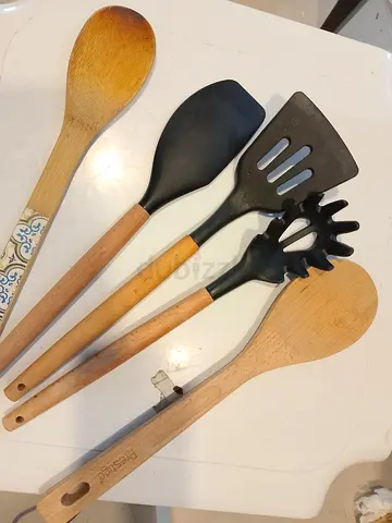 Kitchen Utensils Set - Wooden and Silicone