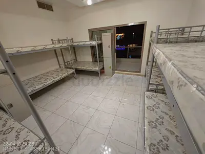 Executive Bed Space In Mankhool Near to Metro Burjuman/Sharaf DG - Just 700