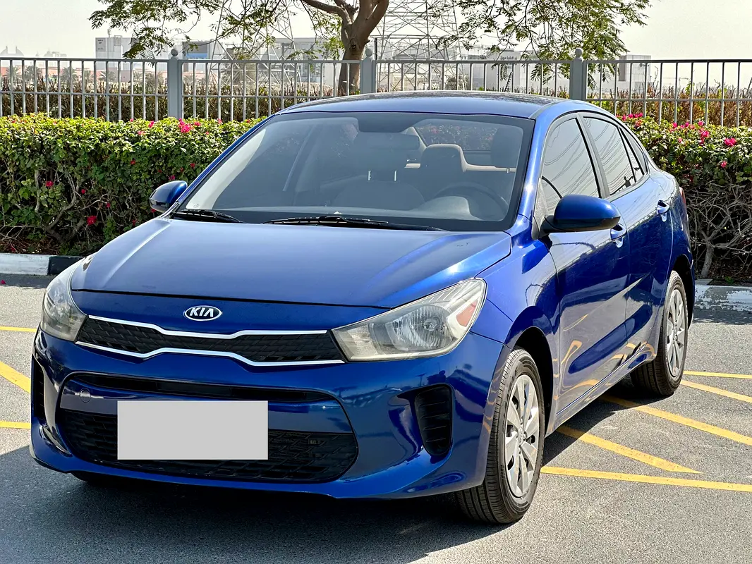 Kia Rio 2021 — photo 1 of 20