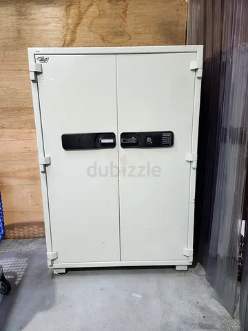 Eagel star Metal Storage Cabinet 2 doors