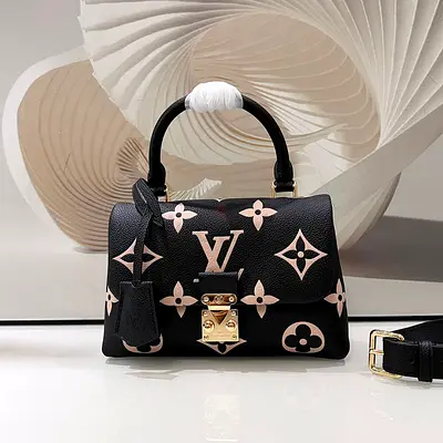 Louis vuitton women side bag