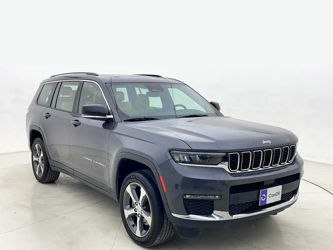 Jeep Grand Cherokee 2023 — photo 1 of 13