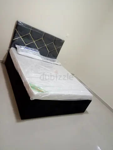Stylish Modern Bed with Headboard