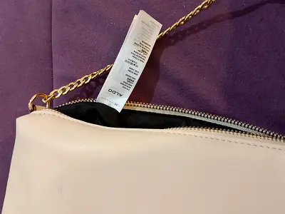 Stylish White Handbag with Chain Strap