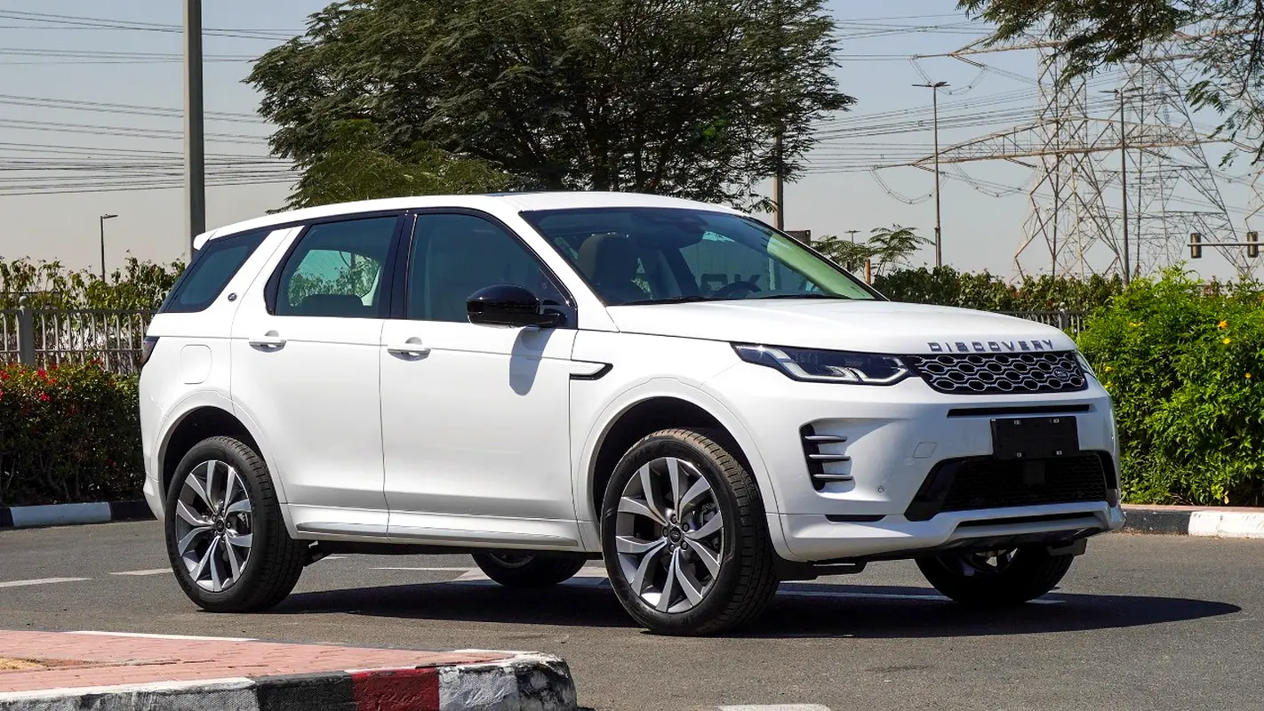 Land Rover Discovery Sport 2024 — photo 1 of 20