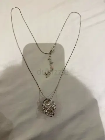 Stylish Silver Pendant Necklace