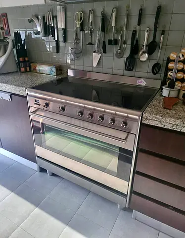 Smeg electric cooker 90 by 60 cm latest model