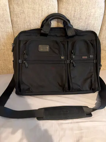 Tumi Alpha Laptop Briefcase Large