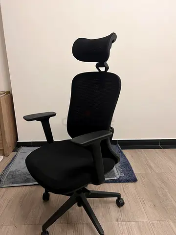 L.New Ergonomic Massage Office Chair