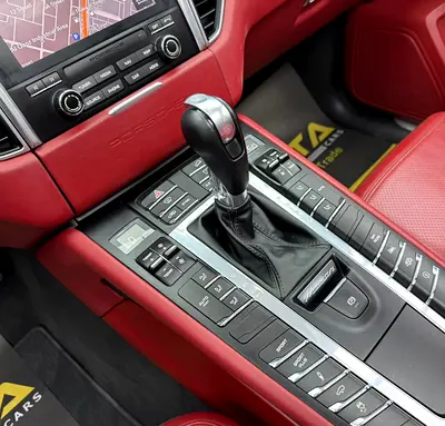 صورة مصغرة 16 لـ 2017 Porsche MACAN