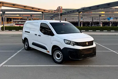 Peugeot Partner Panel Van 2022 GCC Specifications For Sale (Single Owner / Accident Free)