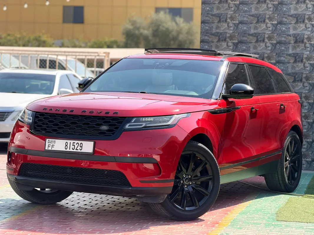 Land Rover Range Rover Velar 2018 — photo 1 of 17