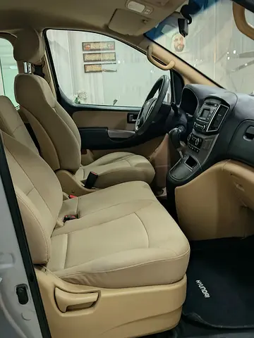 صورة 10 لـ 2020 Hyundai H1