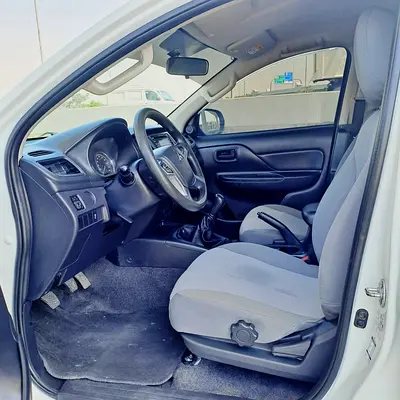 Mitsubishi L200 2023