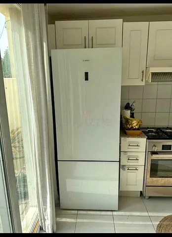 Bosch Top Bottom Freezer Refrigerator Excellent condition