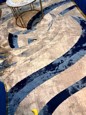 سجادة صناعة تركية مقاس 5*2 ب 5*3