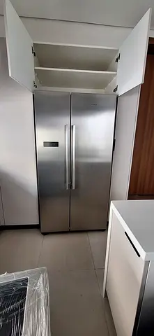 Siemens fridge freezer new model same like new