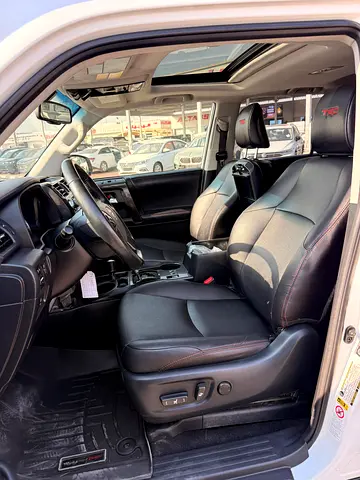 2019 Toyota 4RUNNER — фото 4