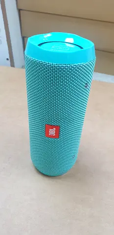 JBL Flip 4