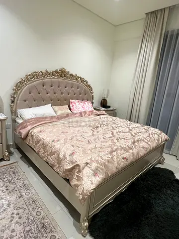 Elegant King Bedroom set
