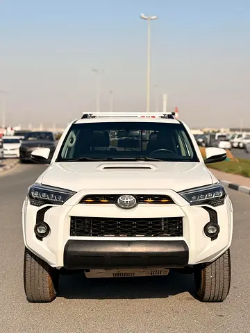 2019 Toyota 4RUNNER — фото 2