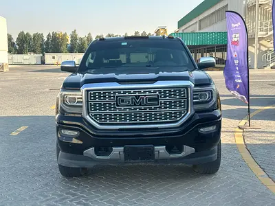 Full Option GMC Sierra 1500 Denali 2017 | GCC Low Mileage | Warranty  Service Contract