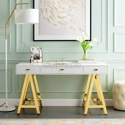 Modern Console Table with Stylish Lamp
