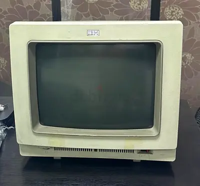 Vintage Original • IBM 3196 Display Station Terminal
Green Monochrome Monitor