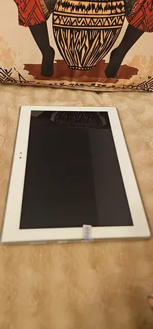 Lenovo Tab 4 10 – 10.1” Full HD – SIM Version – Excellent Condition