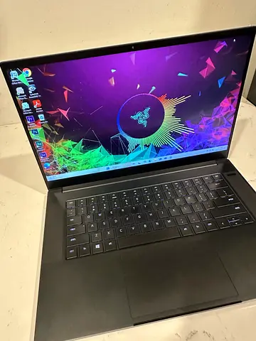 Core i9 - RTX 2080 8gb - 240hz Display - Razer Blade 15 Gaming Laptop - Alienware - Lenovo legion 7