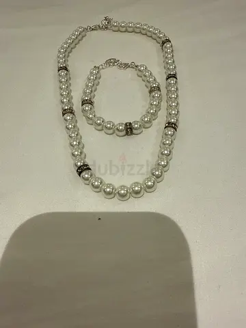 Elegant Pearl Jewelry Set