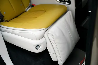 2026 ROLLS-ROYCE CULLINAN thumbnail 15